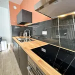 Апартаменты Le Bijou - Appartement, Sauna Et Jacuzzi -